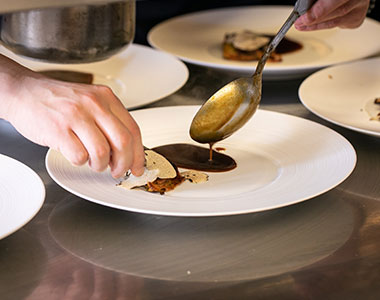 De la tasse à l'assiette mise en avant