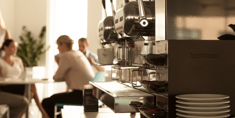 Aguila 420 commercial coffee machine in the office